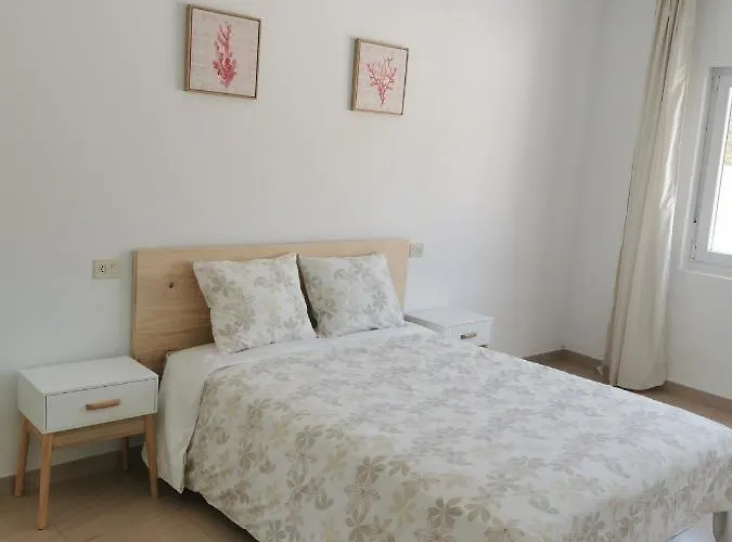 Апартаменты O Serrano